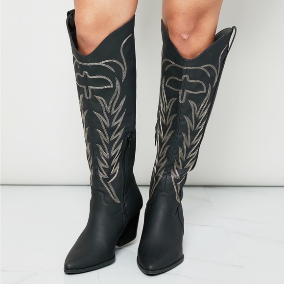 Sold Out - Picture 5 of 6